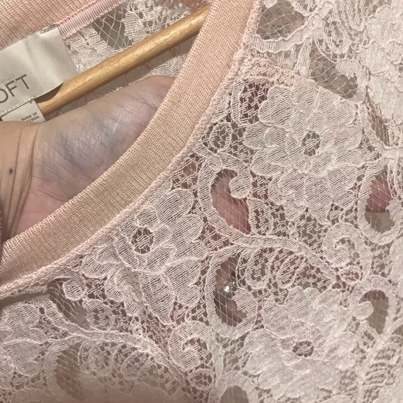 LOFT lace top - Picture 3 of 4